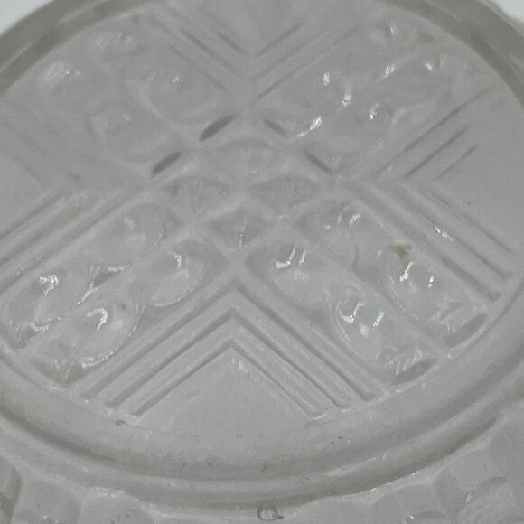 Set Of 2 Antique Glass EAPG Bowls Scalloped Edges Intricate Geometric Pattern - Picture 4 of 7